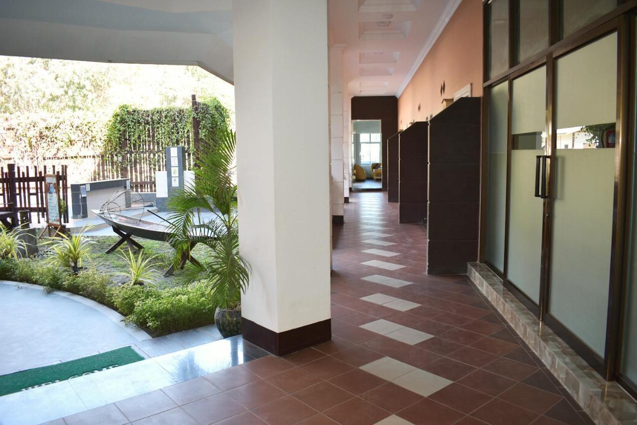 Immana Grand Inle Hotel Nyaung Shwe Kültér fotó